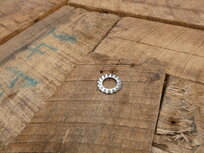 Kartel ring boven Voorschokbreker